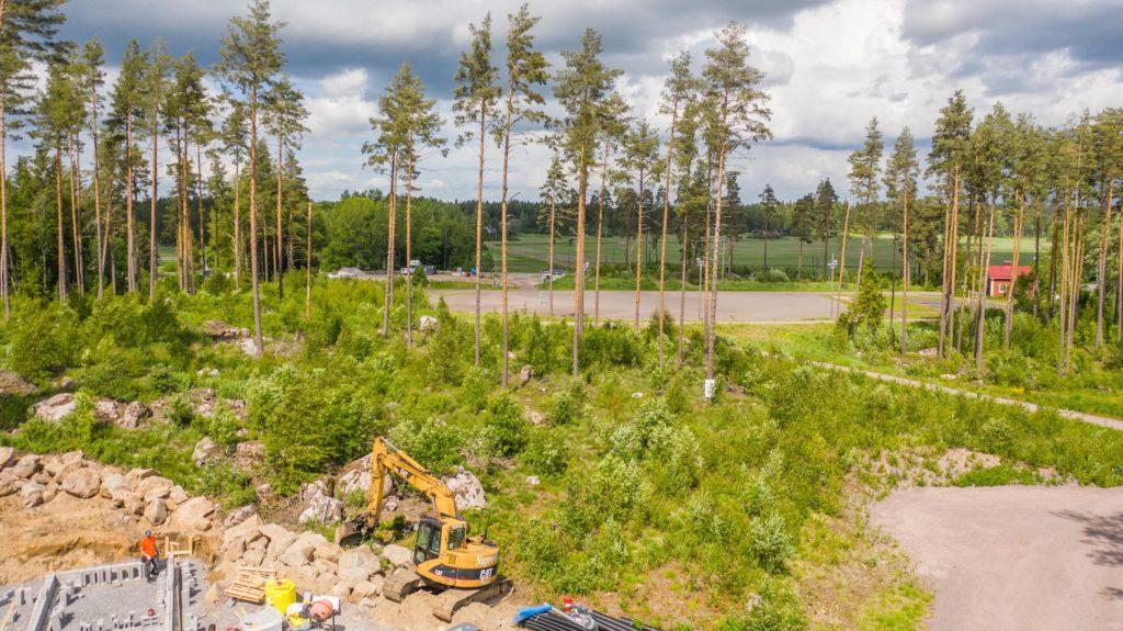 Kropsavägens tomter med omgivande landskap, flygfoto.