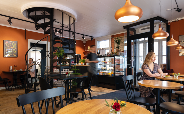 Ani's Café