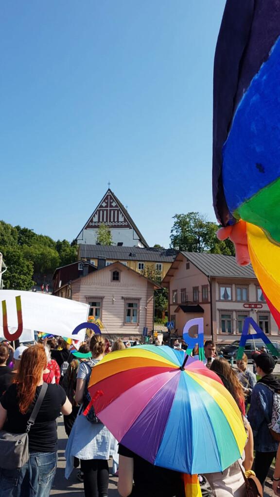 Pride paraden och Borgå domkyrka