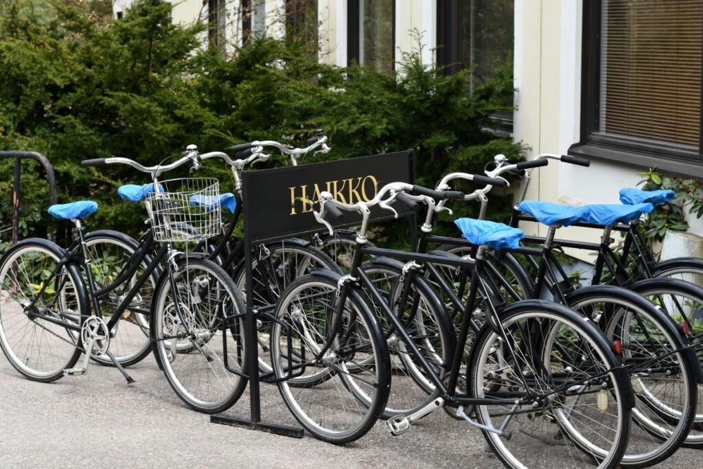 Kartano & Kylpylähotelli Haikko vuokraa polkupyöriä asiakkailleen.